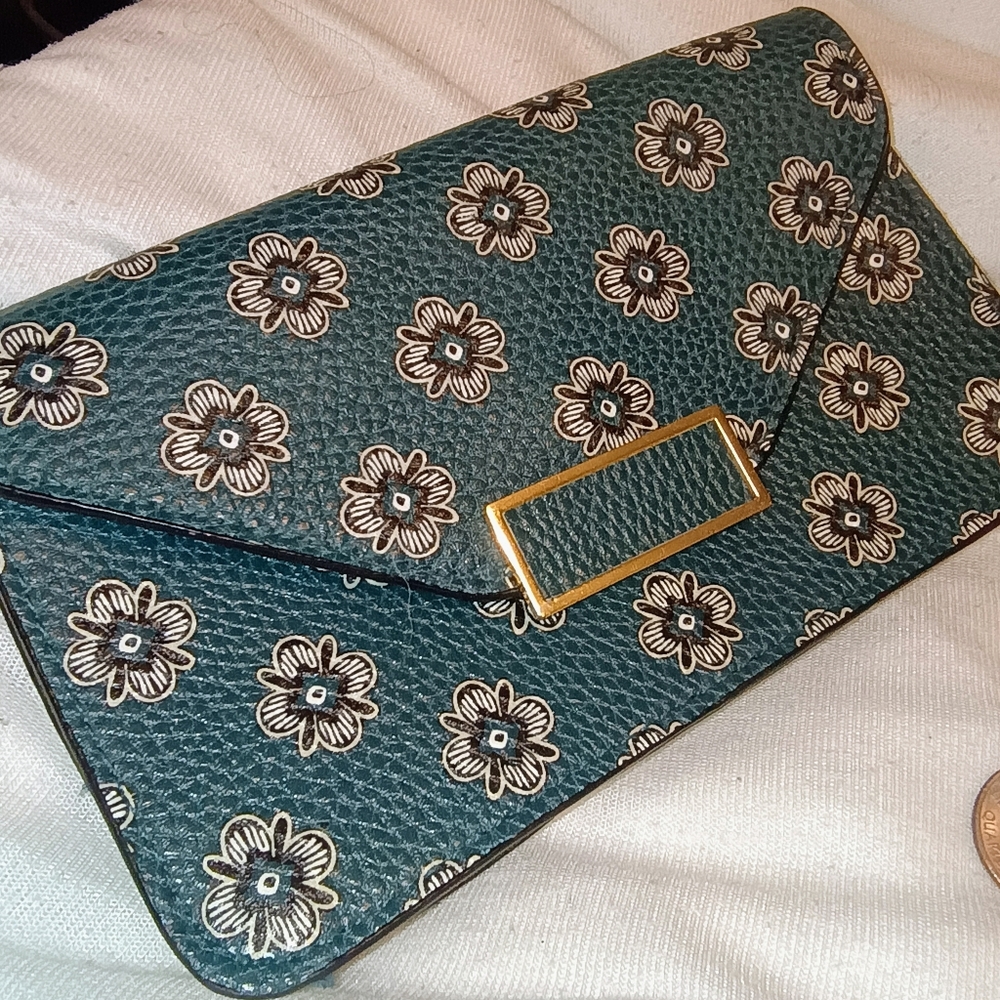 Summer's New Items ( Two Golden Ray's) - image 4